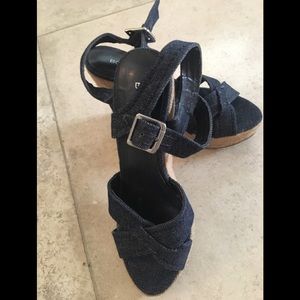BCBG GENERATION DENIM PLATFORMS, SZ 6.